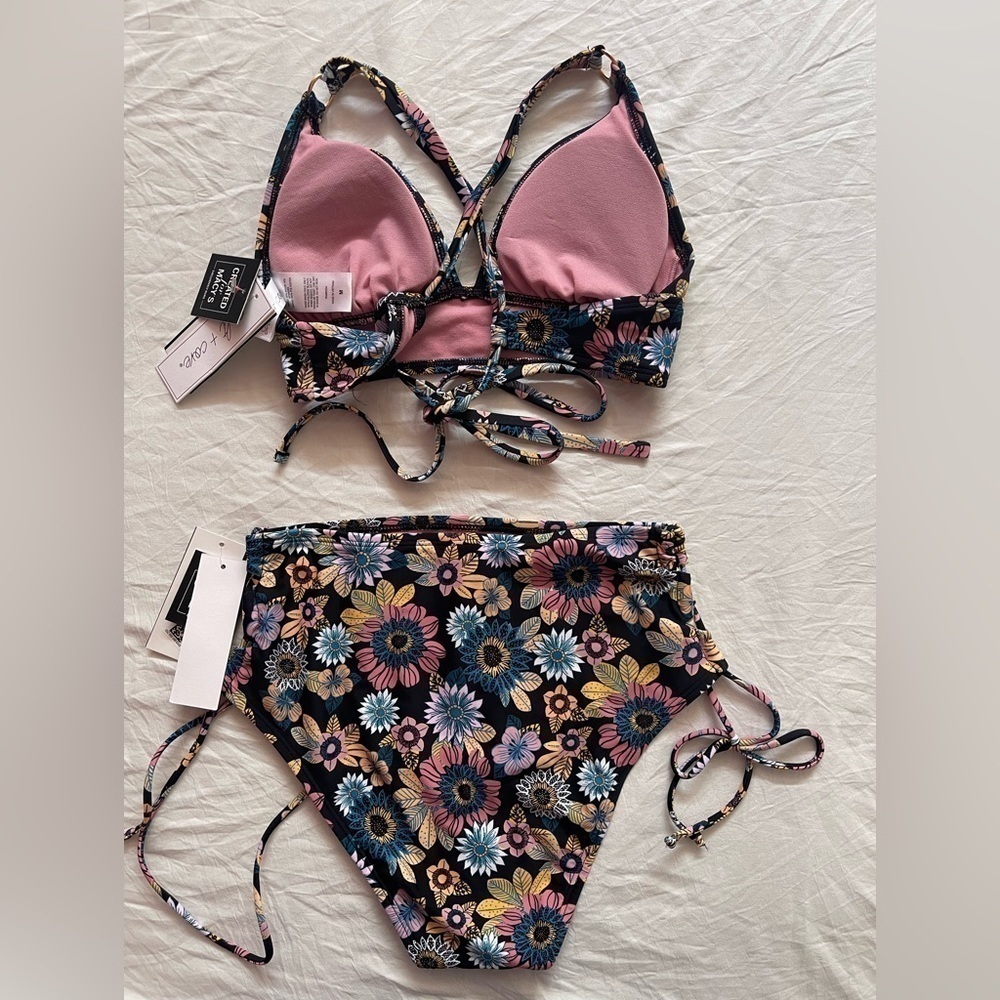 Salt & Cove Two piece bikini - Picture 4 of 7